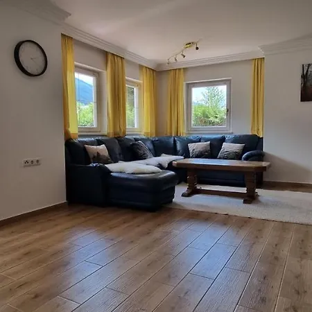 Grosszuegiges Mit Infrarotkabine In Chalet