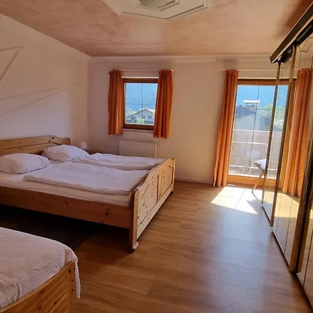 Chalet Grosszuegiges Mit Infrarotkabine In *